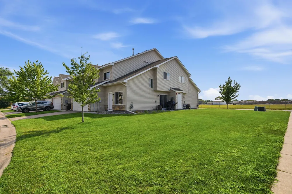 3854 232nd Avenue NW #101 Saint Francis, MN 55070