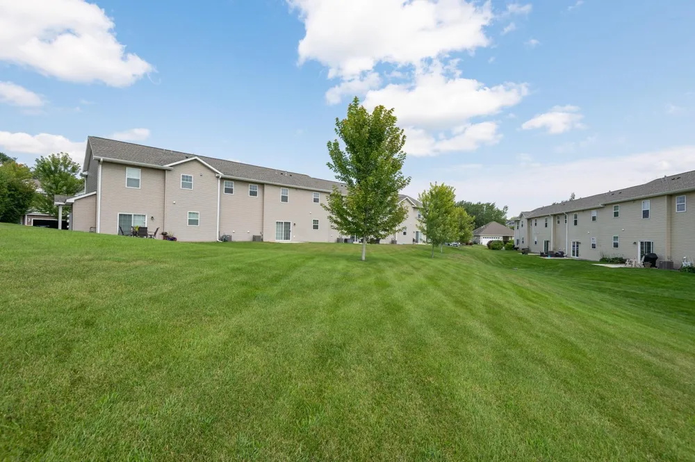 573 Ravencroft Road Waconia, MN 55387