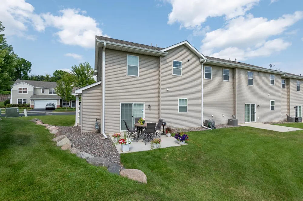 573 Ravencroft Road Waconia, MN 55387