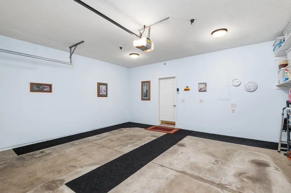 573 Ravencroft Road Waconia, MN 55387