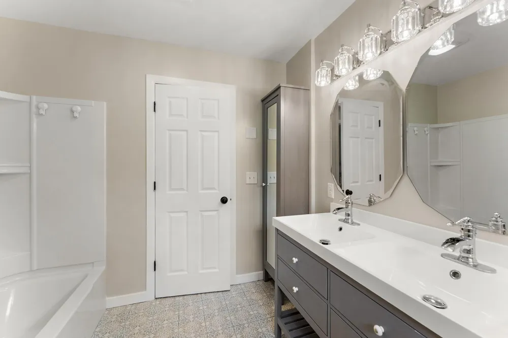 231 Birchwood Drive Stillwater, MN 55082