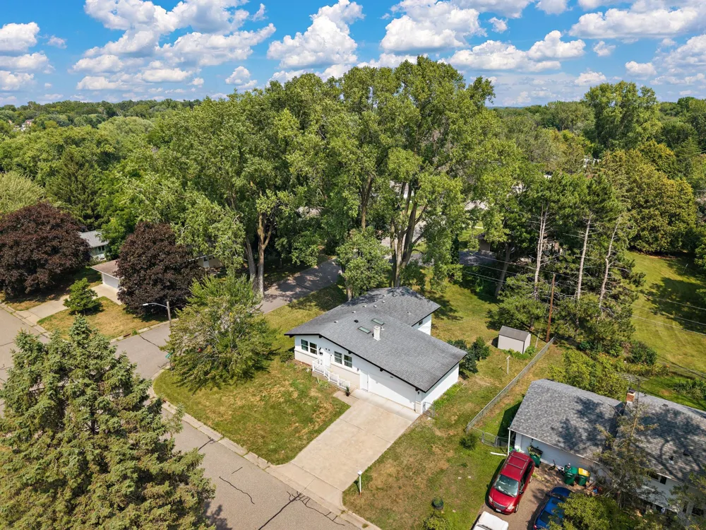 231 Birchwood Drive Stillwater, MN 55082