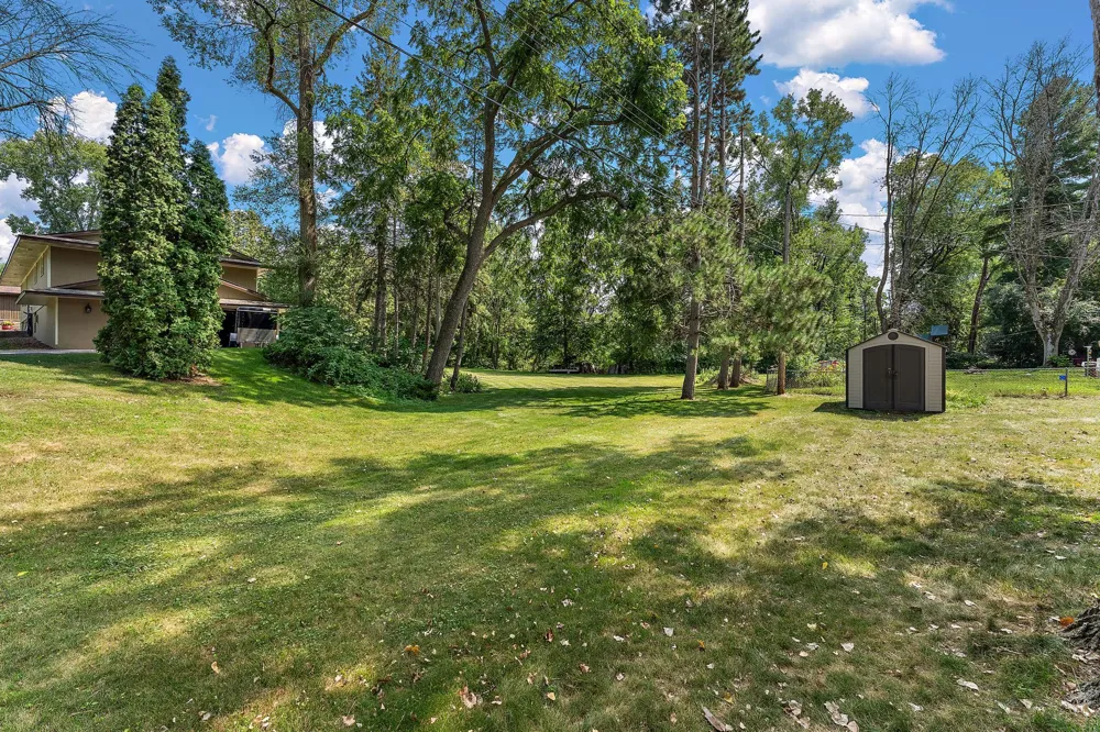 231 Birchwood Drive Stillwater, MN 55082