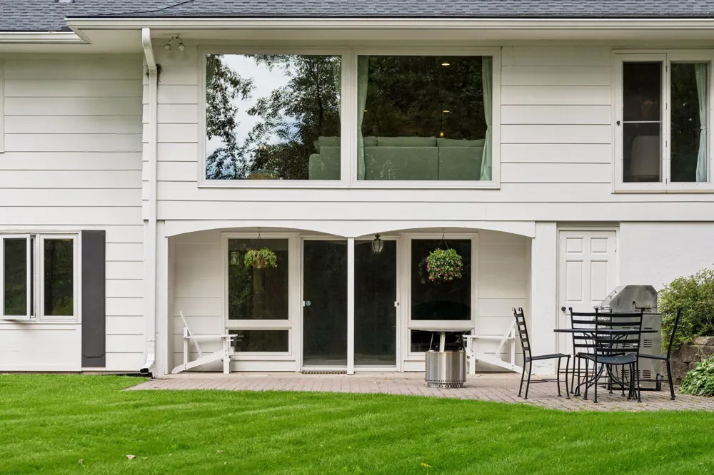 2312 Sheridan Hills Road Wayzata, MN 55391