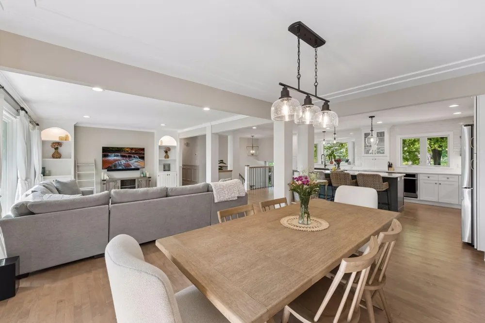2312 Sheridan Hills Road Wayzata, MN 55391