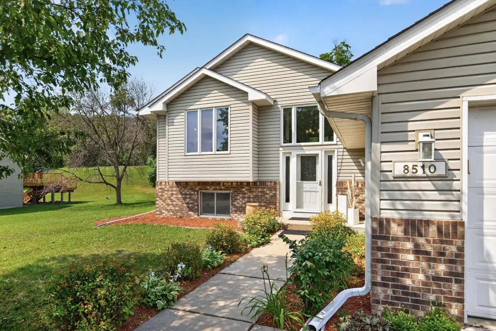 8510 Trista Lane E Saint Bonifacius, MN 55375