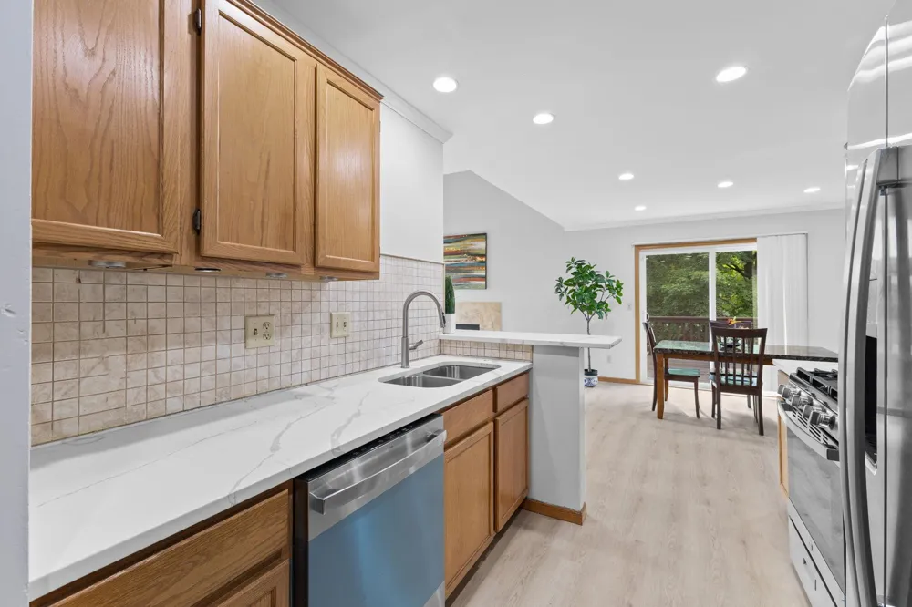 995 106th Lane NW #46 Coon Rapids, MN 55433