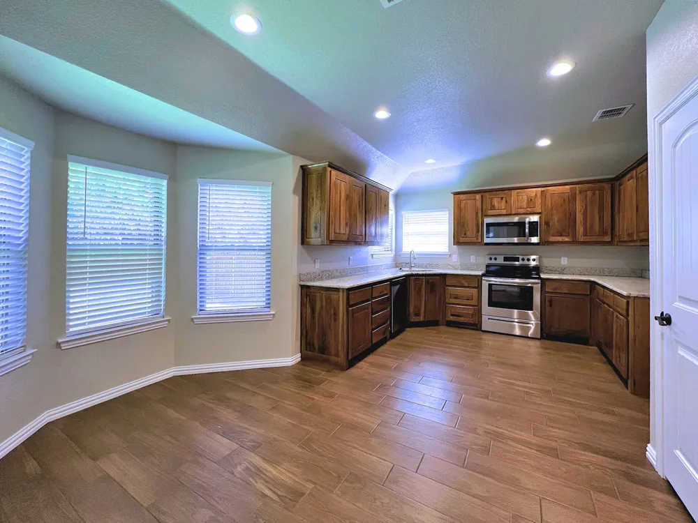219 Clover Circle Weatherford, TX 76086