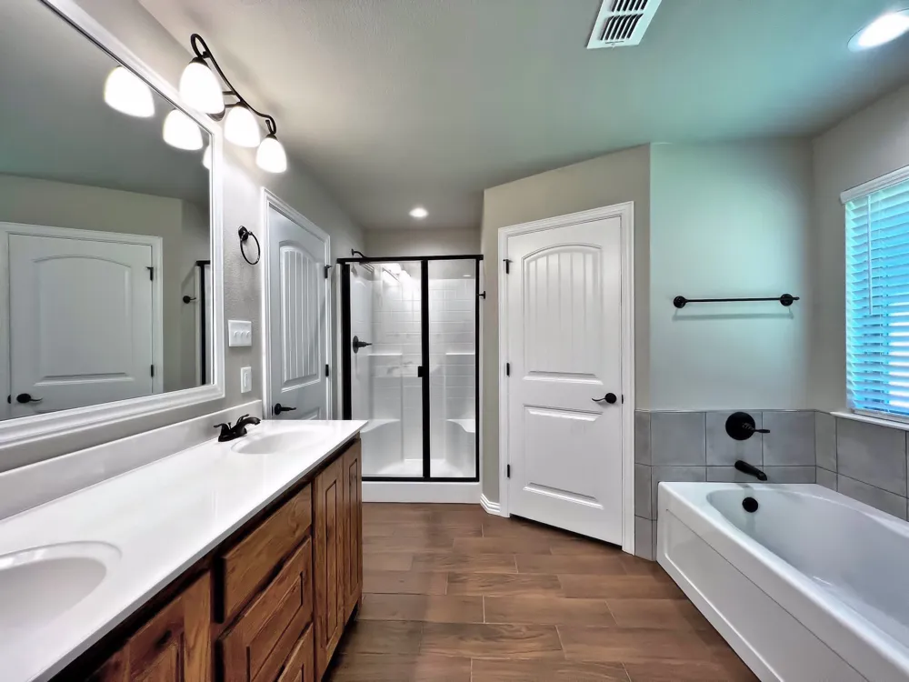 219 Clover Circle Weatherford, TX 76086