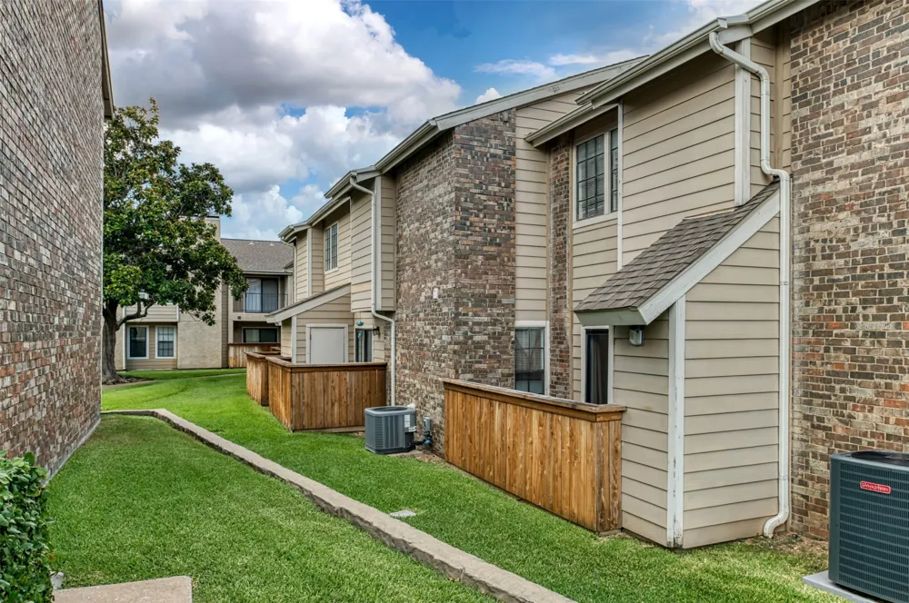 4748 Old Bent Tree Lane #1601 Dallas, TX 75287