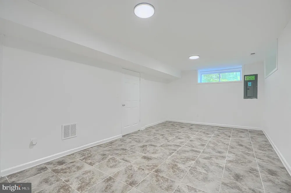 1953 CHELSEA ROAD Baltimore, MD 21216