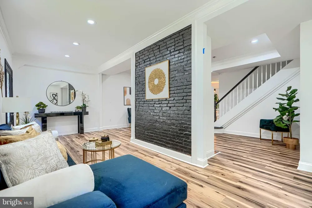 1953 CHELSEA ROAD Baltimore, MD 21216