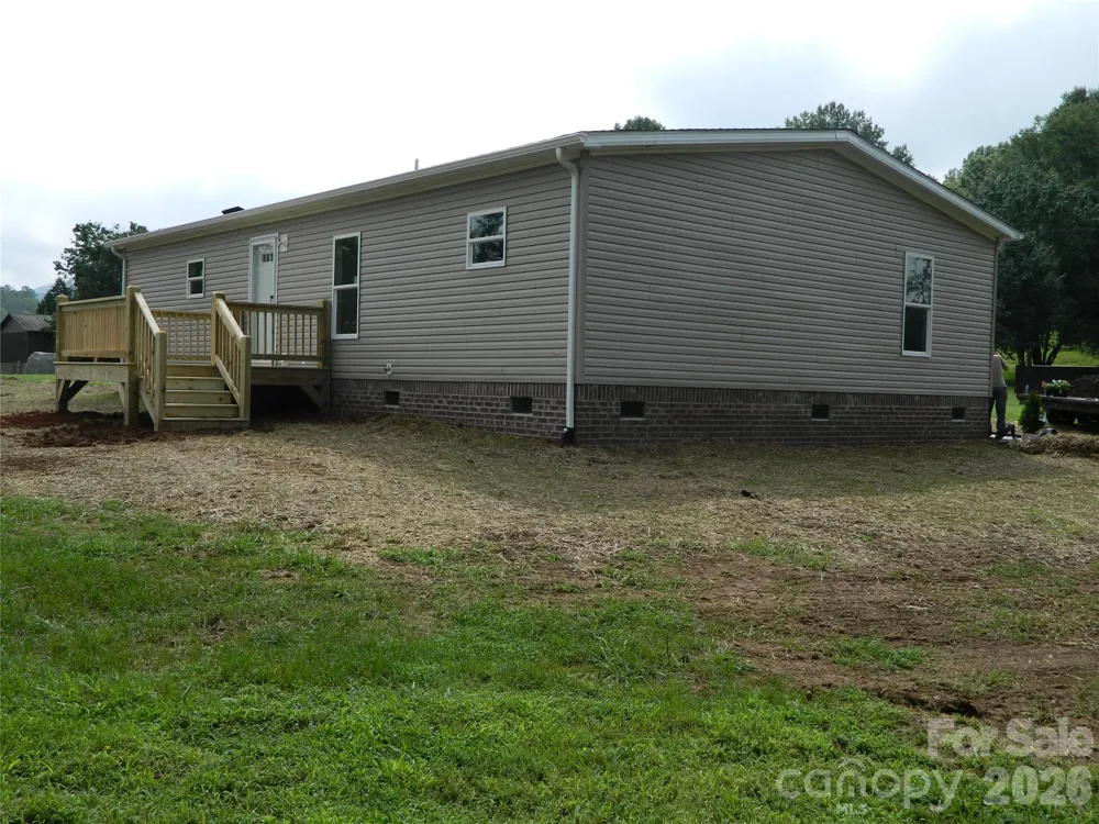 3944 Hollywood Ridge Road NE Lenoir, NC 28645