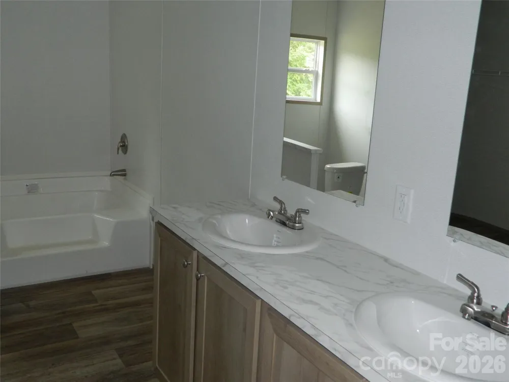 3944 Hollywood Ridge Road NE Lenoir, NC 28645