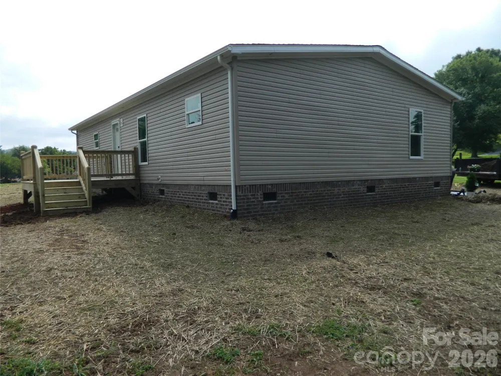 3944 Hollywood Ridge Road NE Lenoir, NC 28645