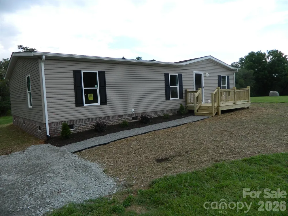 3944 Hollywood Ridge Road NE Lenoir, NC 28645