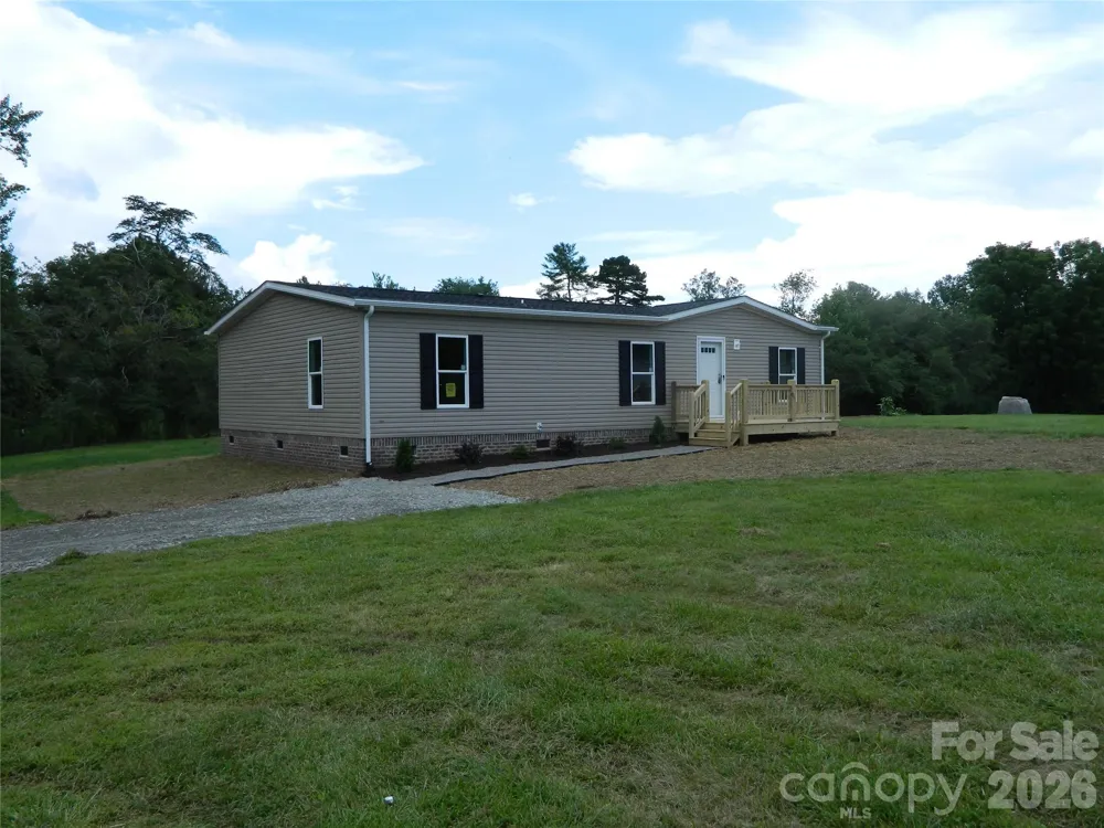 3944 Hollywood Ridge Road NE Lenoir, NC 28645