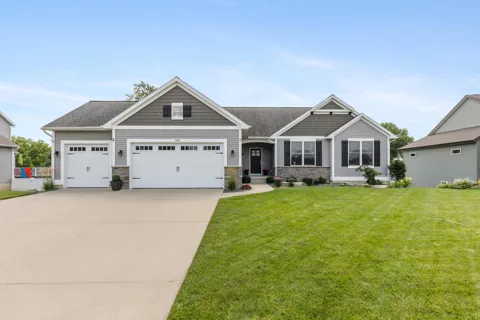 2080 Canopy Drive SW