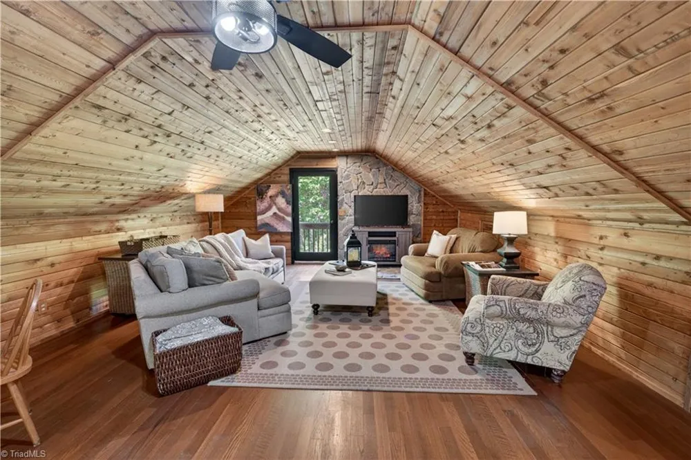 102 Overland Trl Fancy Gap, VA 24328