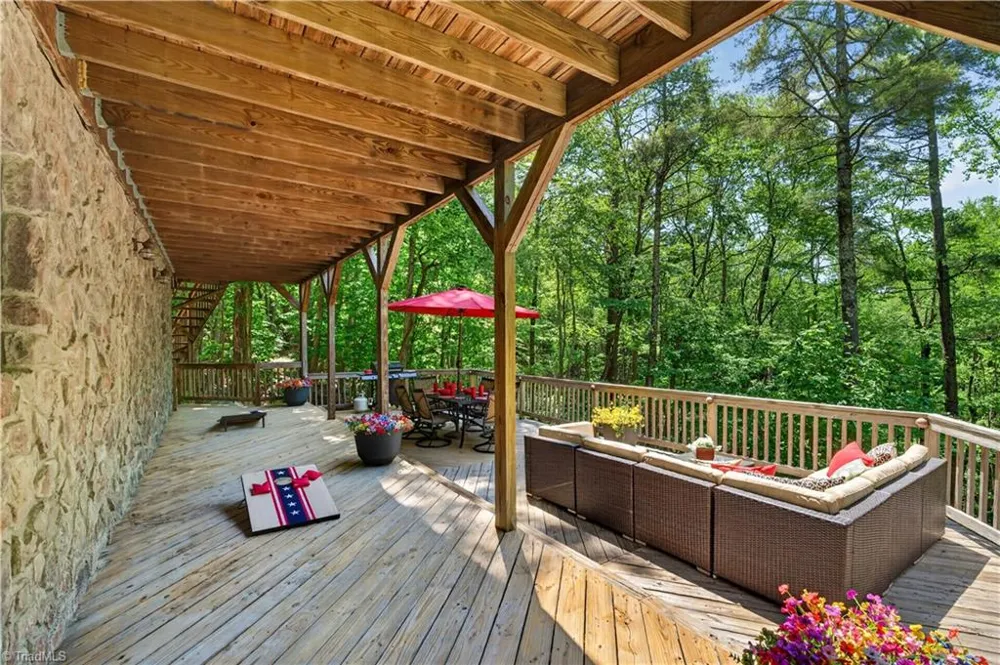 102 Overland Trl Fancy Gap, VA 24328