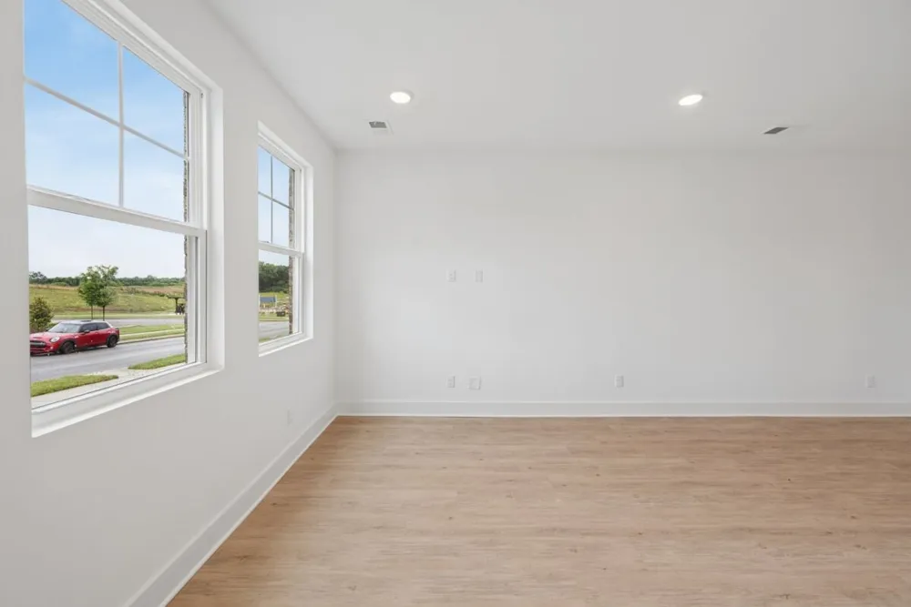 2575 Peaceful Valley Dr Columbia, TN 38401