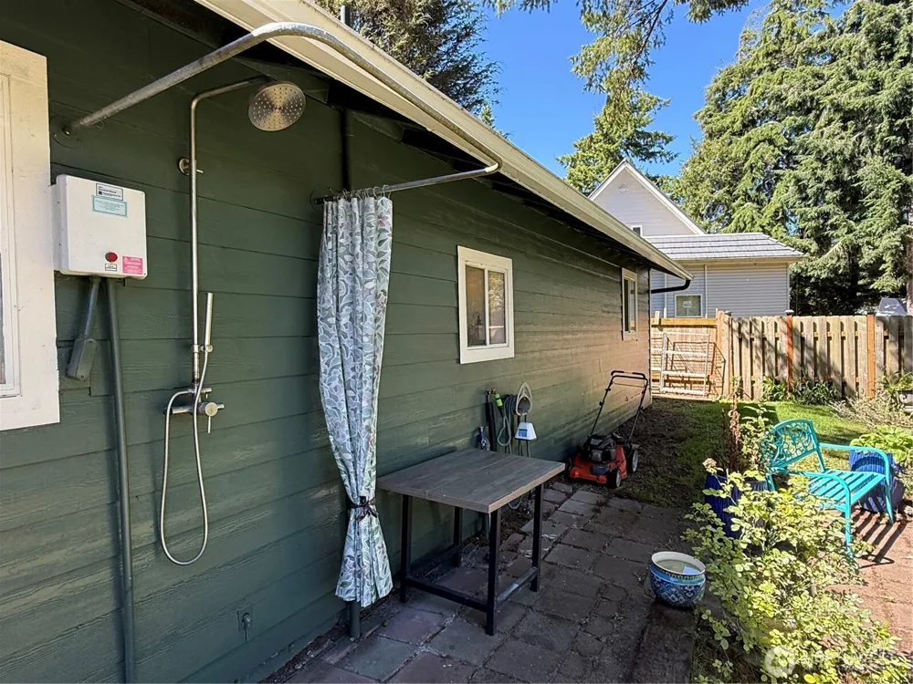 2809 230th Lane Ocean Park, WA 98640