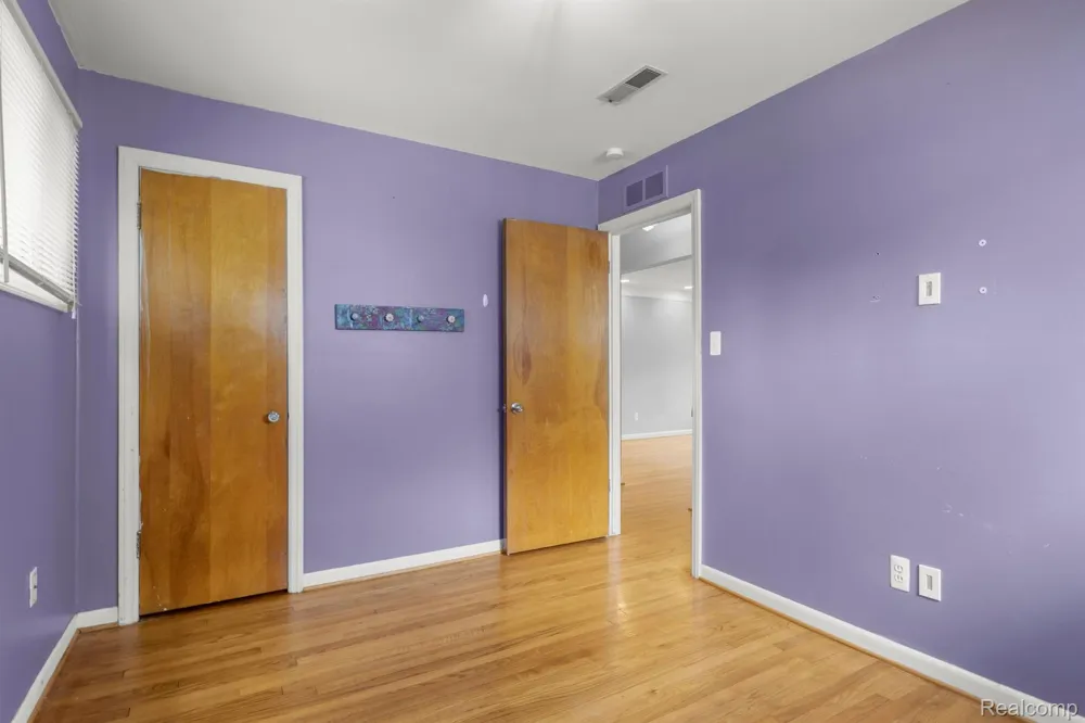 29014 Block Street Garden City City, MI 48135