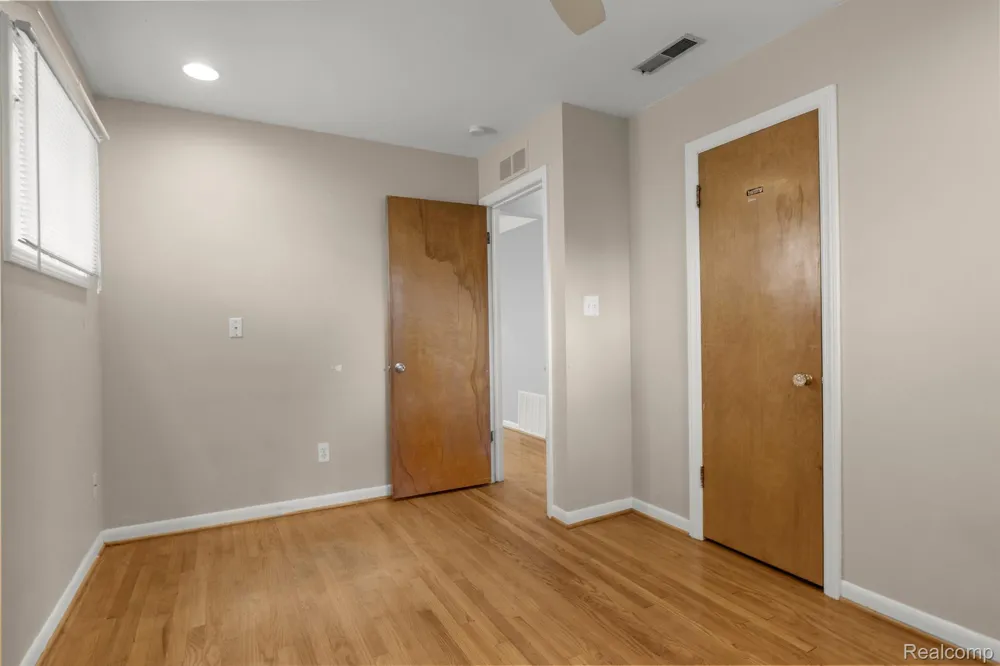 29014 Block Street Garden City City, MI 48135