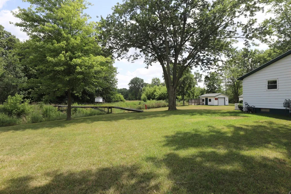 1415 S Nichols Road Clayton Charter Township, MI 48473
