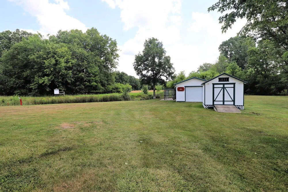 1415 S Nichols Road Clayton Charter Township, MI 48473