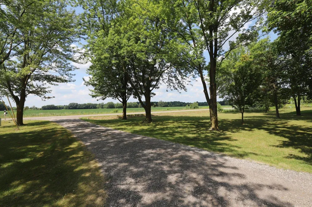 1415 S Nichols Road Clayton Charter Township, MI 48473