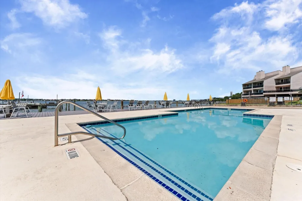 3535 Nasa Rd 1 Parkway #85 Seabrook, TX 77586