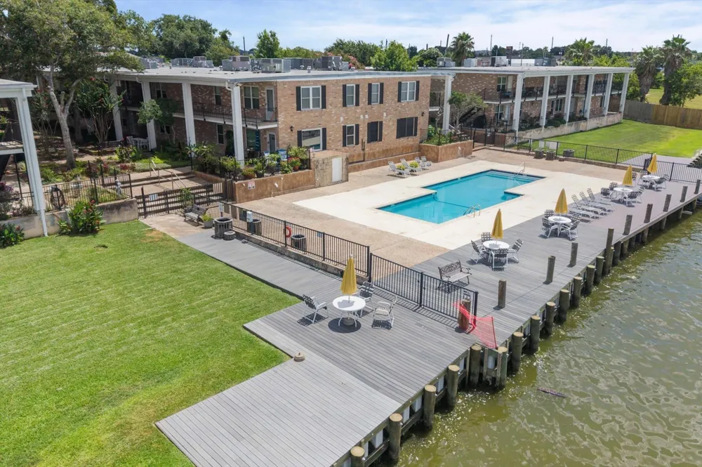 3535 Nasa Rd 1 Parkway #85 Seabrook, TX 77586