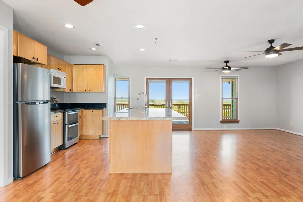 1264 Blue Heron Street Hitchcock, TX 77563