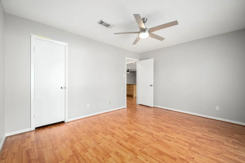 1264 Blue Heron Street Hitchcock, TX 77563