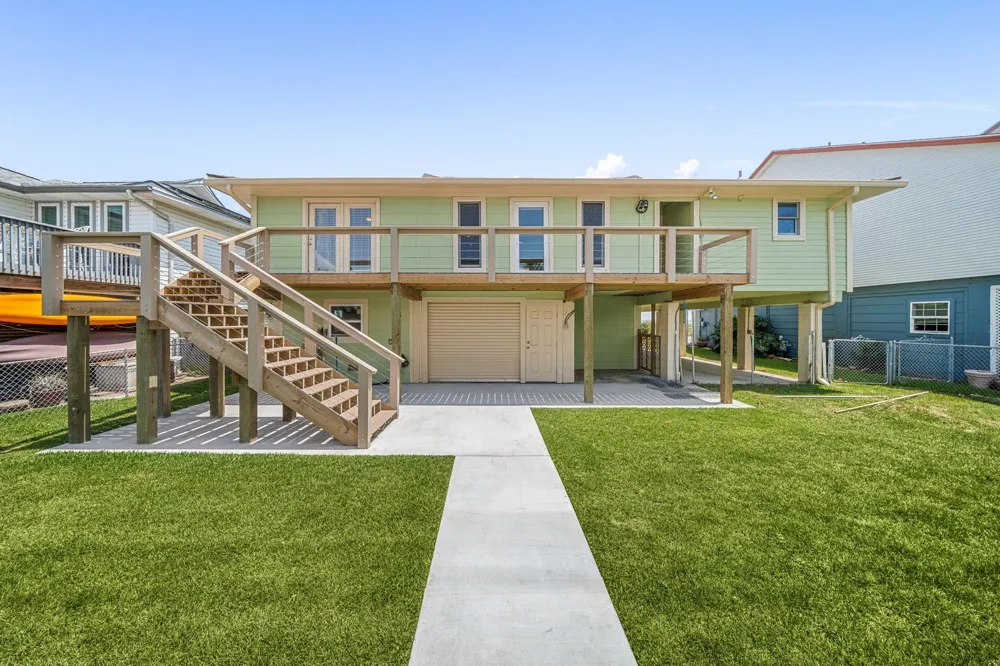 1264 Blue Heron Street Hitchcock, TX 77563
