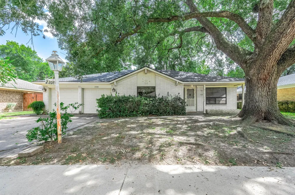 2308 Florence Avenue Pasadena, TX 77502