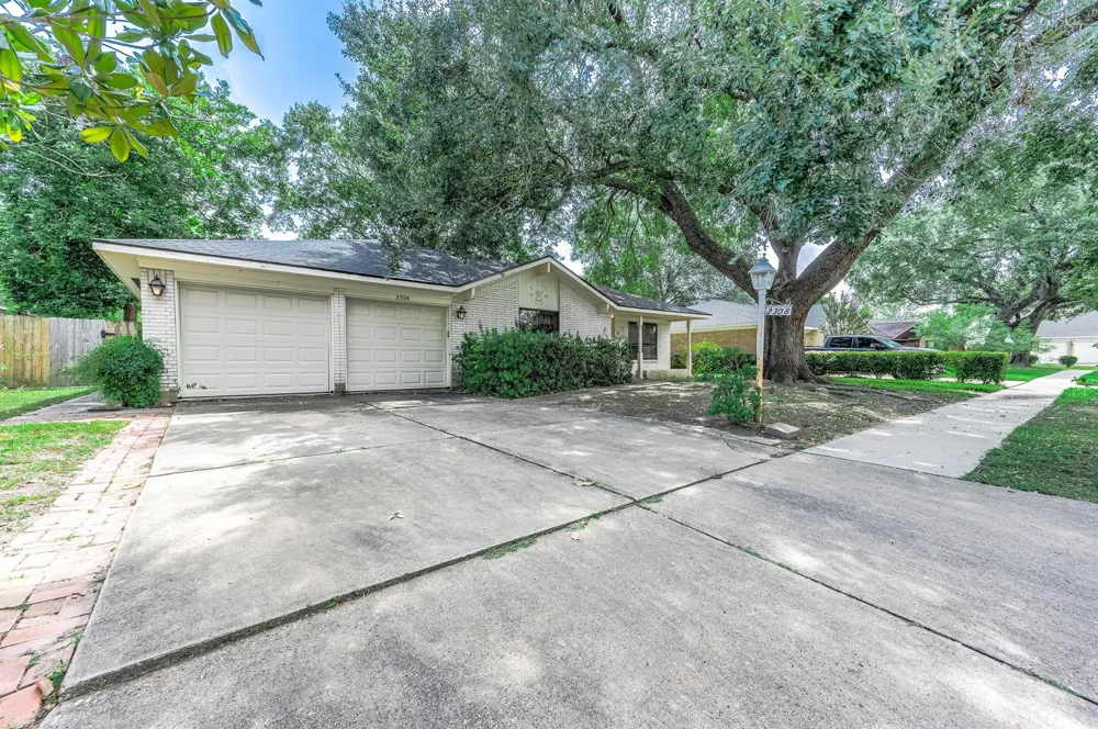 2308 Florence Avenue Pasadena, TX 77502