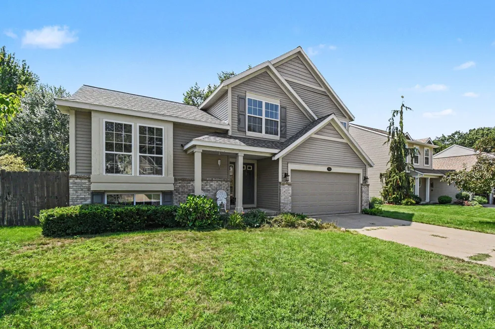 15116 Briarwood Street Grand Haven, MI 49417