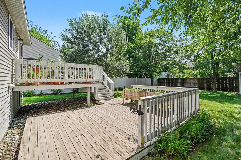 15116 Briarwood Street Grand Haven, MI 49417