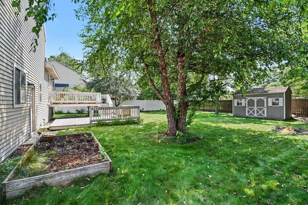 15116 Briarwood Street Grand Haven, MI 49417