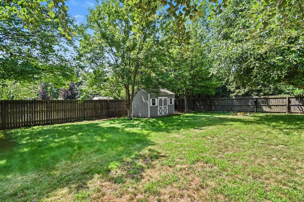 15116 Briarwood Street Grand Haven, MI 49417