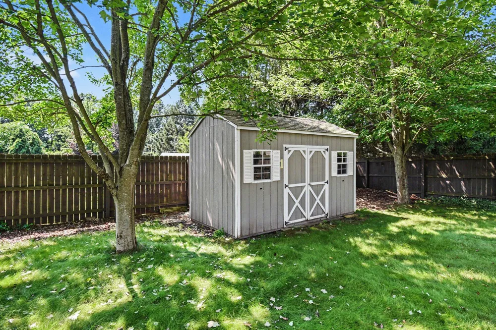 15116 Briarwood Street Grand Haven, MI 49417