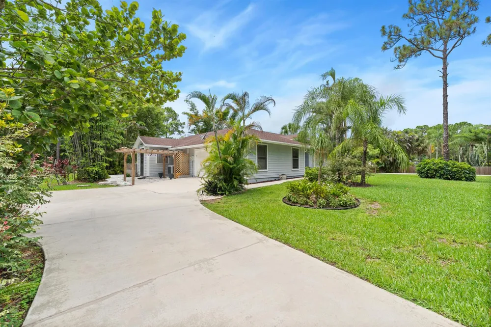 15833 118TH TRAIL Jupiter, FL 33478