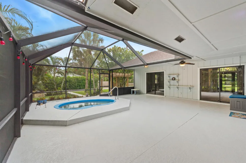 15833 118TH TRAIL Jupiter, FL 33478