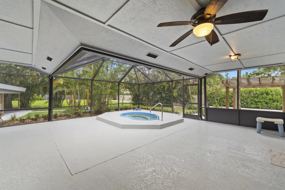 15833 118TH TRAIL Jupiter, FL 33478