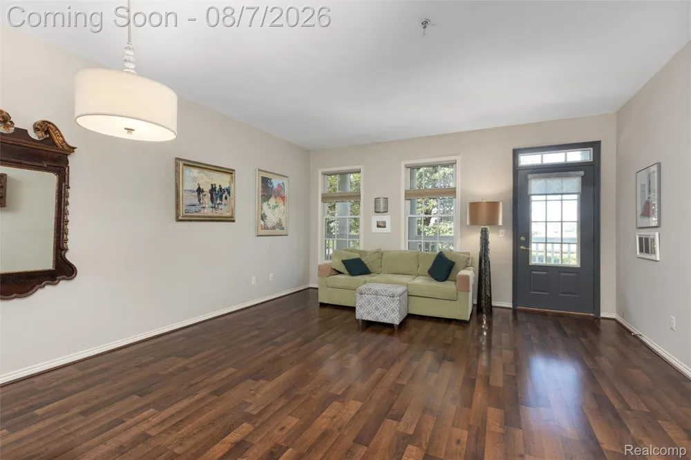 300 Beverly Avenue Auburn Hills City, MI 48326