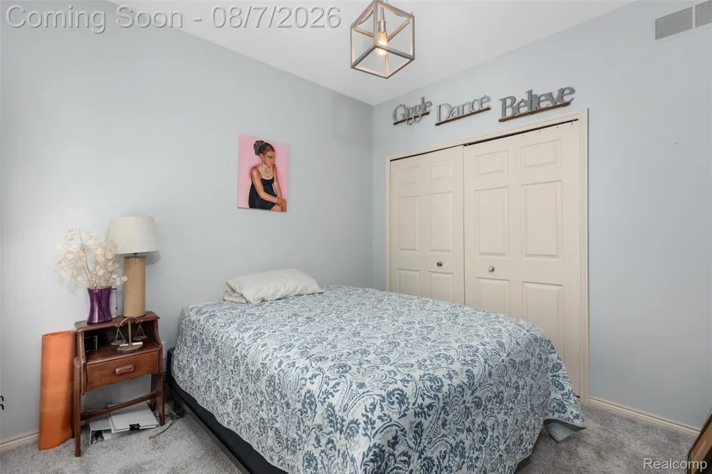 300 Beverly Avenue Auburn Hills City, MI 48326