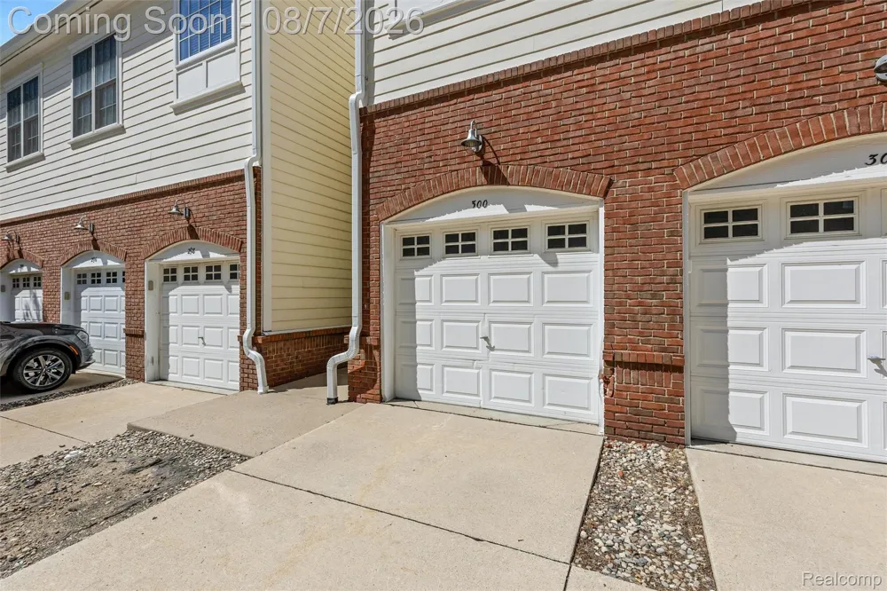 300 Beverly Avenue Auburn Hills City, MI 48326
