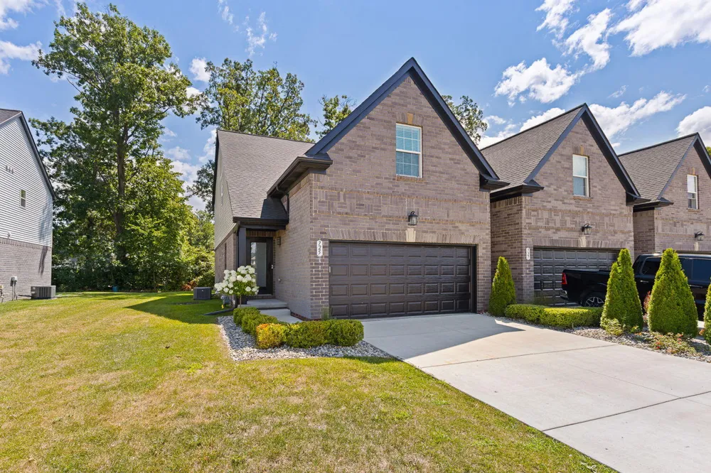 725 Chase Hanna Street #9 Dundee Village, MI 48131